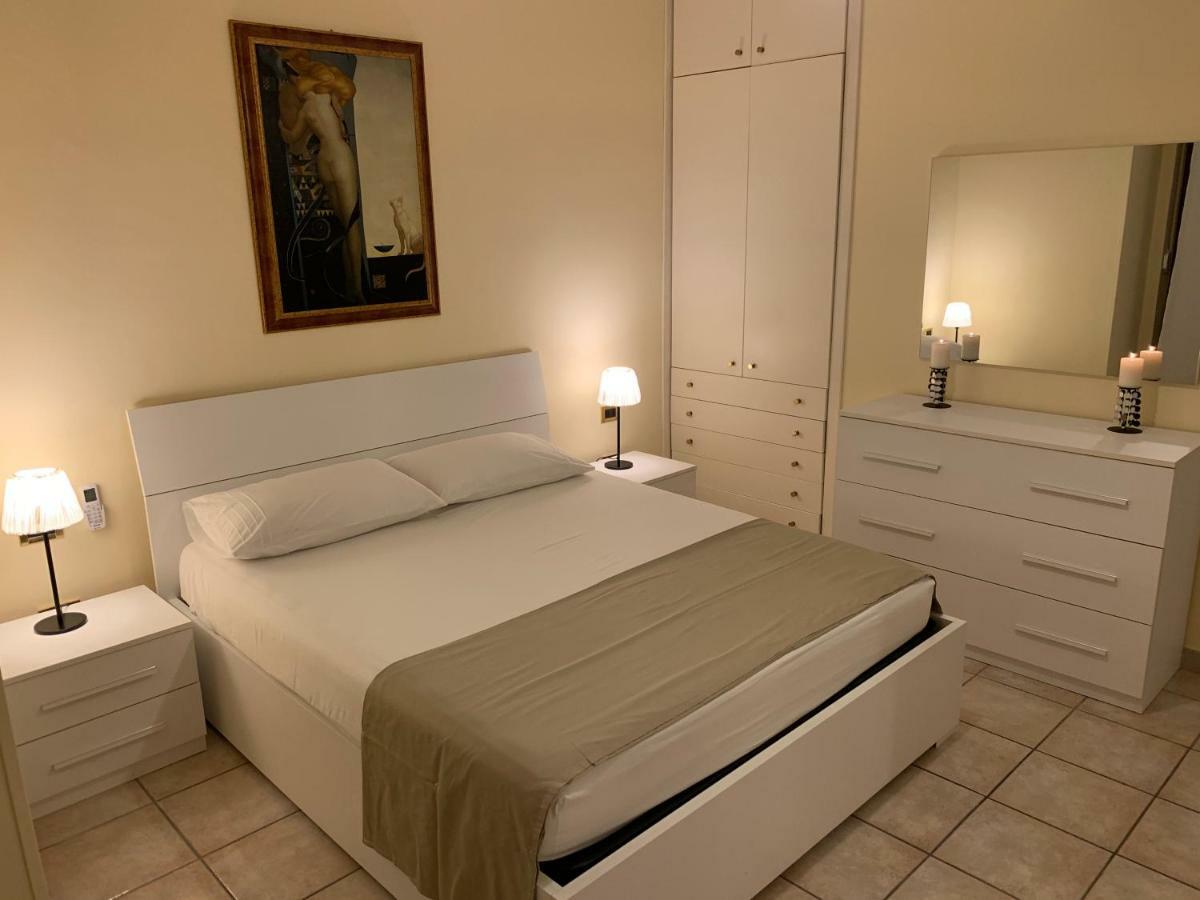 Holiday Dreams Apartment Франкавила ал Маре Екстериор снимка